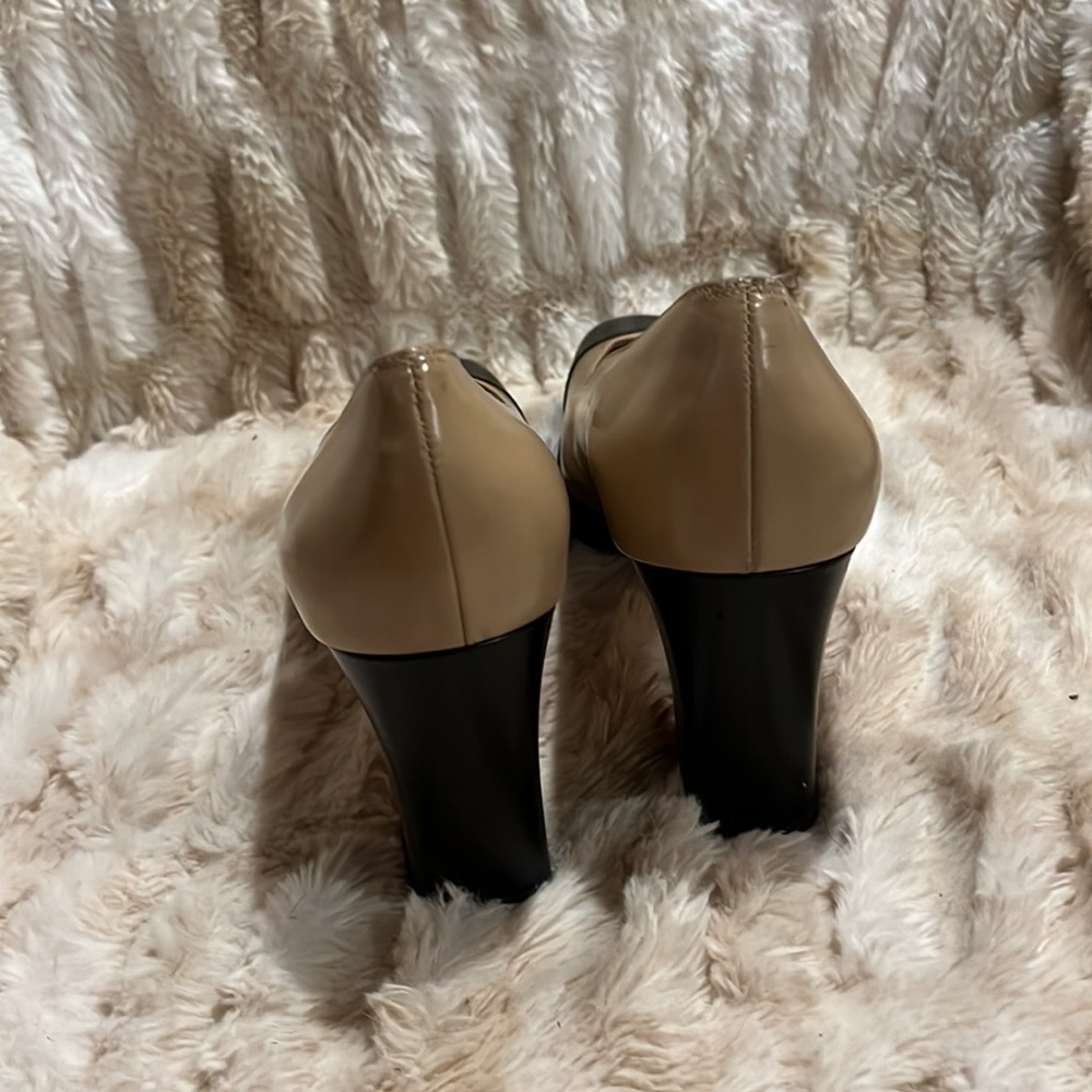 Ferragamo - Picture 2 of 7